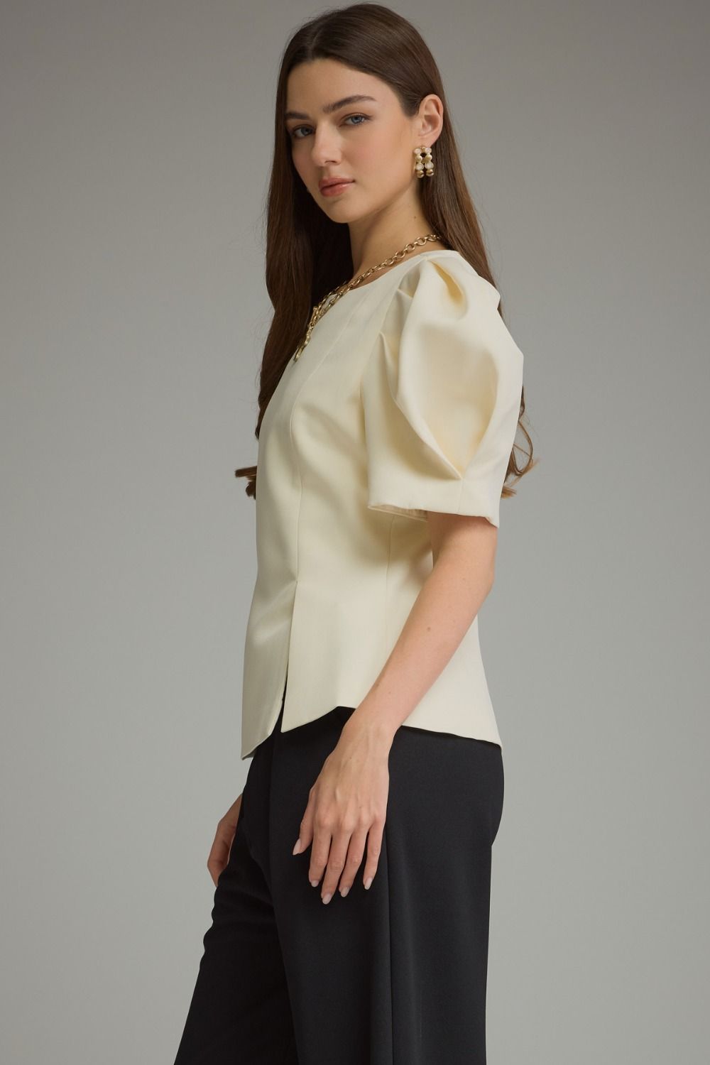 CONDADO-ENTRO-T33167-Blusa Manga Abullonada con Pliegues