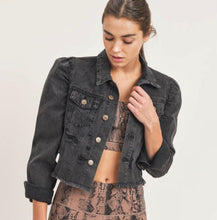 Cargar imagen en el visor de la galería, Cropped distressed denim jacket