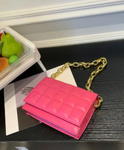 Cargar imagen en el visor de la galería, FUCSIA GEOMETRIC SQUARE BAG
